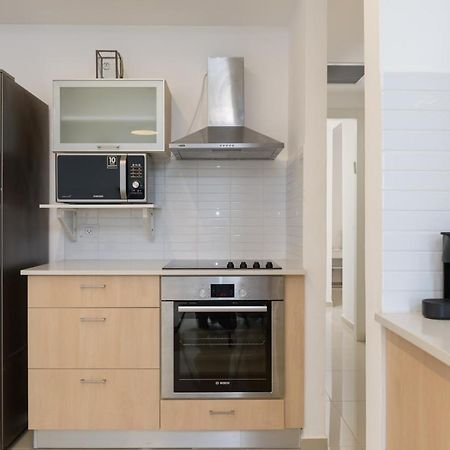 3 Ma'On - By Beach Apartments Tlv Тель-Авив Экстерьер фото