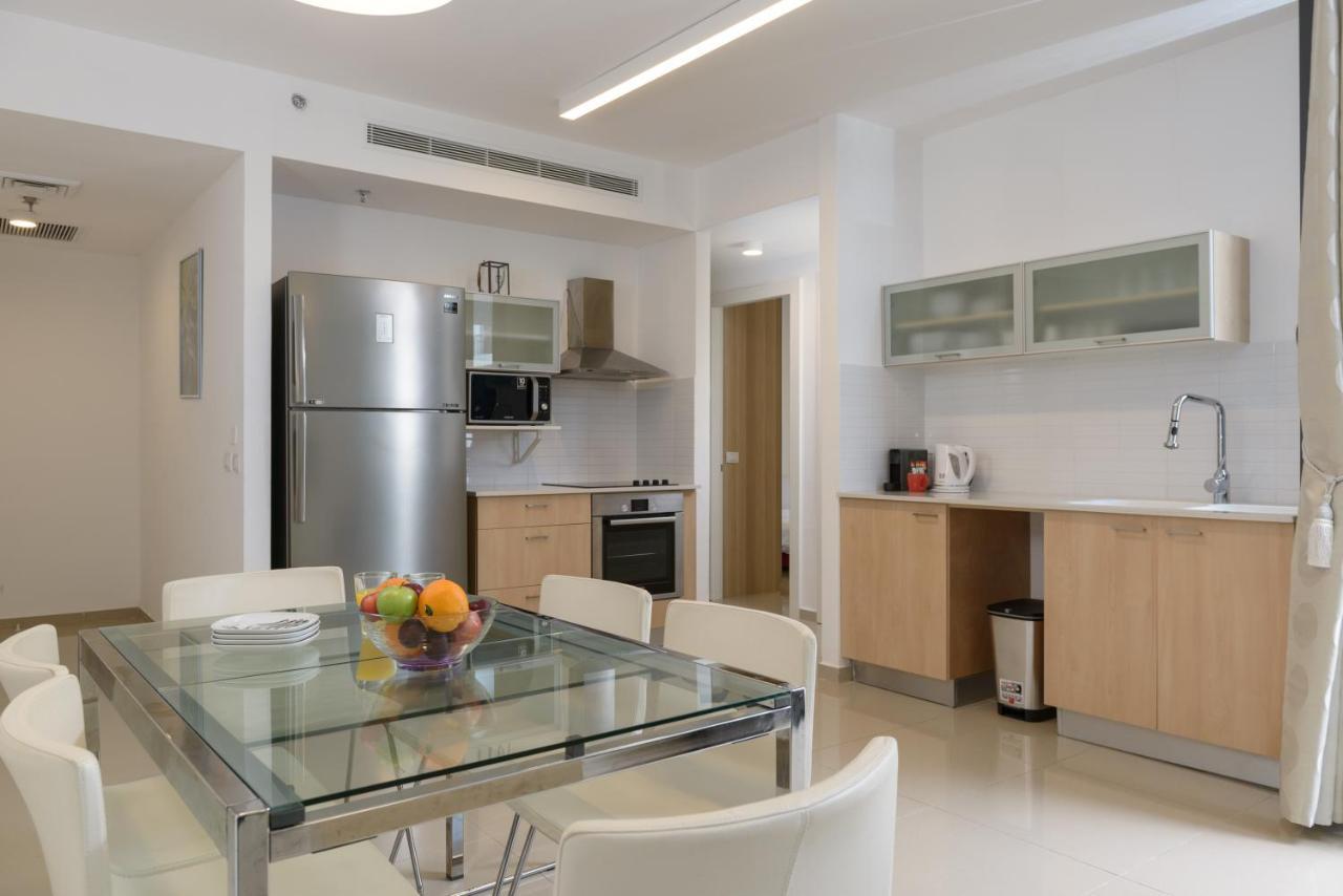 3 Ma'On - By Beach Apartments Tlv Тель-Авив Экстерьер фото